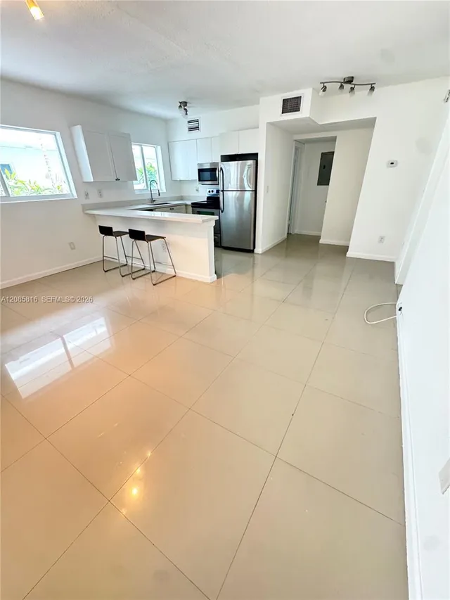 1-bedroom rental at 8035 Crespi Boulevard #2, Miami Beach
