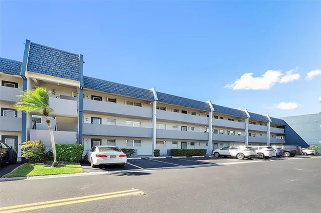 2-bedroom home at 7847 Golf Circle Drive #211, Margate