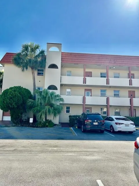 1-bedroom home at 7960 Sunrise Lakes Drive N #205, Sunrise