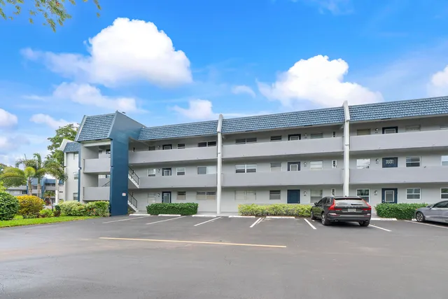 2-bedroom home at 7837 Golf Circle Drive #212, Margate