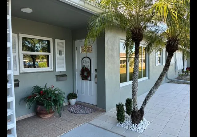 1-bedroom home at 917 S Drive Terrace #B, Delray Beach