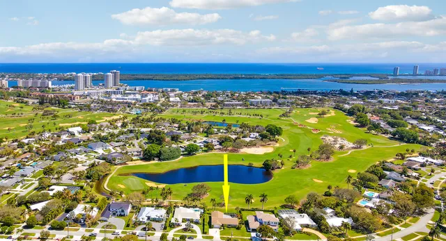 4-bedroom home at 856 Country Club Drive, North Palm Beach