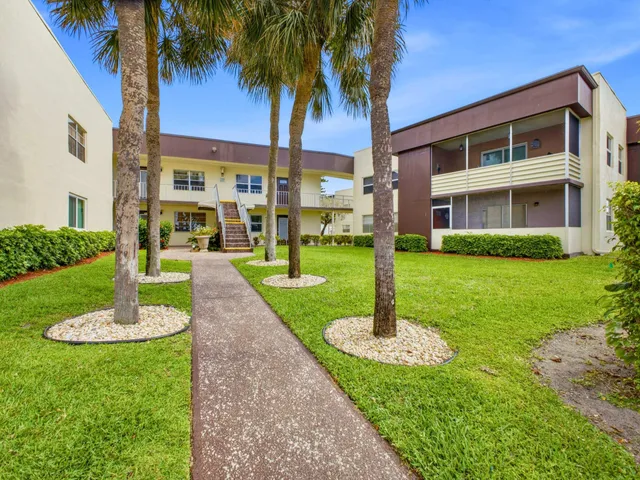 2-bedroom home at 755 Normandy P, Delray Beach