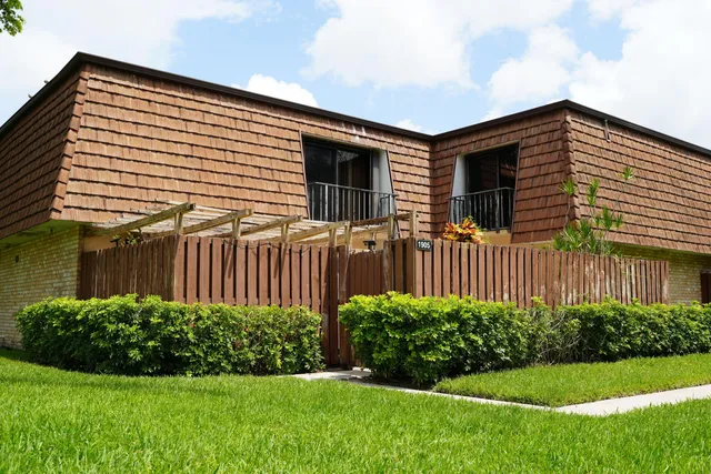 3-bedroom home at 1905 19th Lane, Greenacres