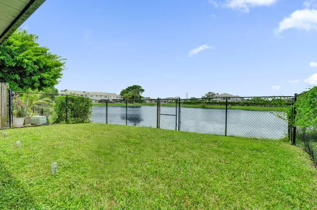 3-bedroom home at 4737 Grapevine Way, Davie
