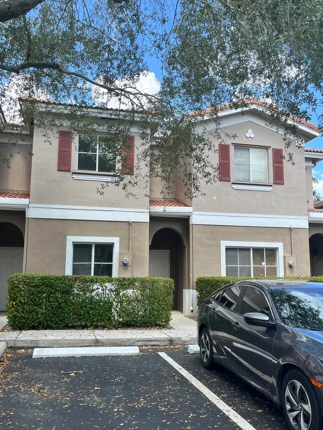 3-bedroom home at 4414 WOODLAND Circle, Tamarac