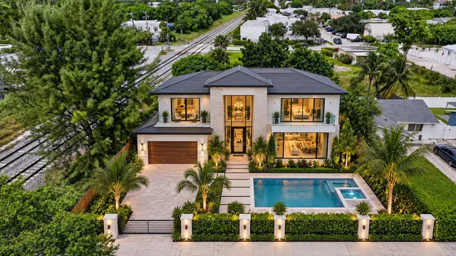 4-bedroom home at 115 SE 5TH Street, Delray Beach