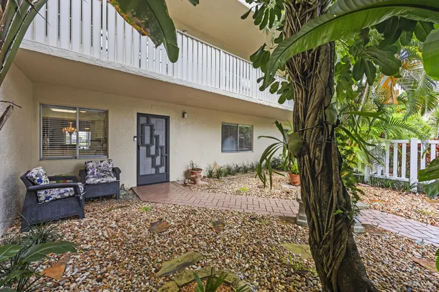 2-bedroom home at 7146 Huntington Lane #105, Delray Beach