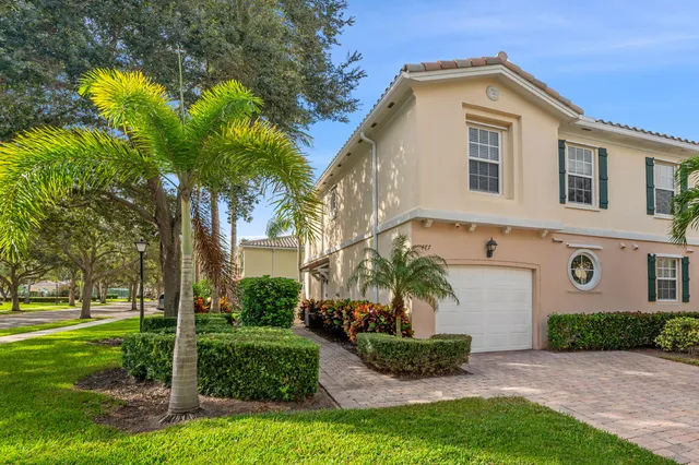 3-bedroom home at 477 Capistrano Drive, Palm Beach Gardens