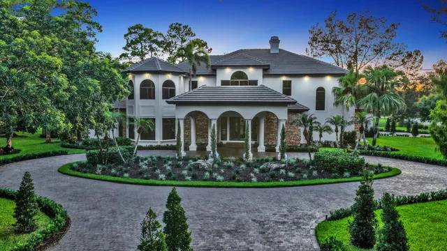 6-bedroom home at 6041 NW 84th Terrace, Parkland