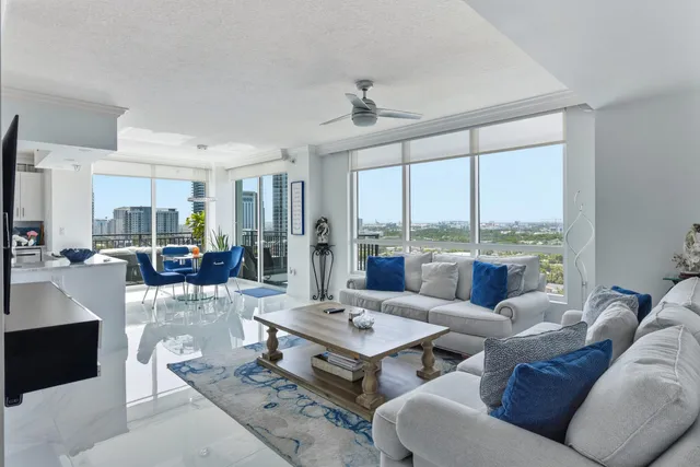 3-bedroom home at 600 W Las Olas Boulevard #1808s, Fort Lauderdale