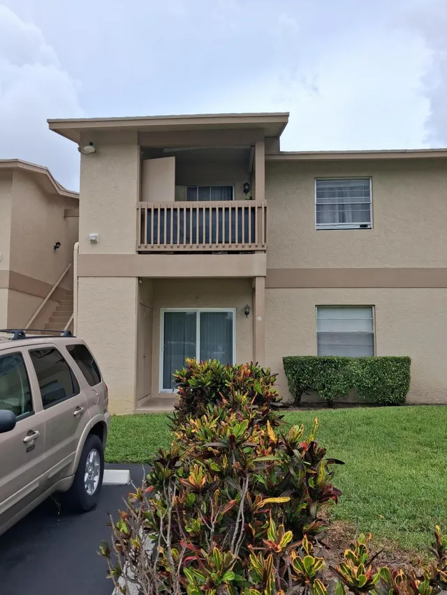 2-bedroom home at 1822 ABBEY Road #108, West Palm Beach