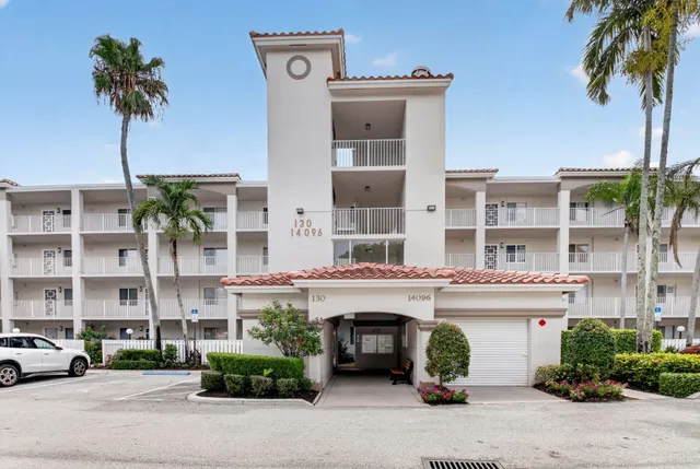 2-bedroom home at 14096 Huntington Pointe Drive #309, Delray Beach