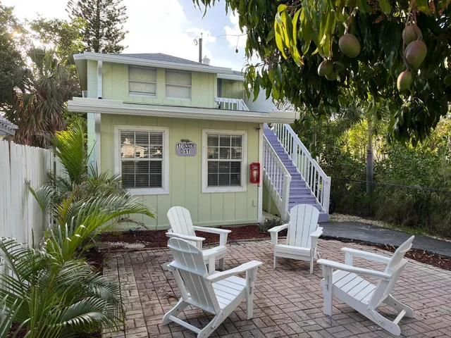 3-bedroom home at 17 S D Street #1, Lake Worth Beach