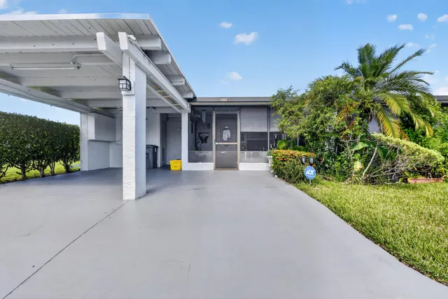 2-bedroom home at 6802 Moonlit Drive, Delray Beach