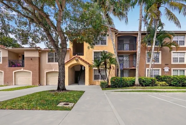 3-bedroom home at 15185 MICHELANGELO Boulevard #102, Delray Beach