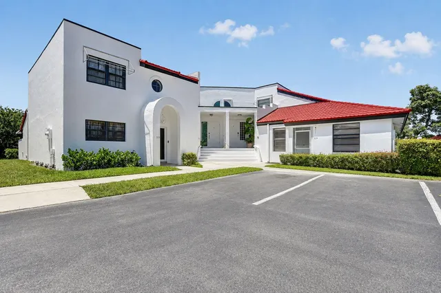 2-bedroom home at 327 NW 36TH Avenue, Deerfield Beach