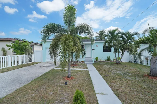 3-bedroom home at 2517 Rodman Street, Hollywood