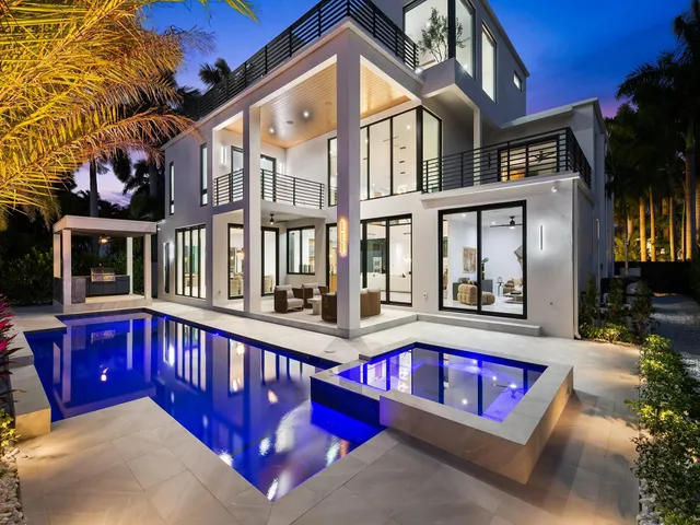6-bedroom home at 111 Fiesta Way, Fort Lauderdale