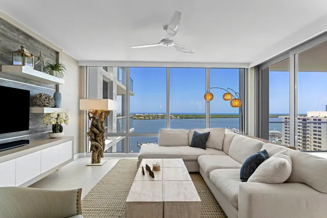 3-bedroom home at 2 WATER CLUB Way #1204, North Palm Beach