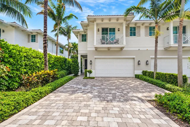 3-bedroom home at 436 NE WAVECREST Way, Boca Raton
