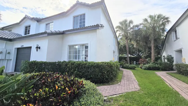 4-bedroom rental at 6241 NW 74th Court, Parkland