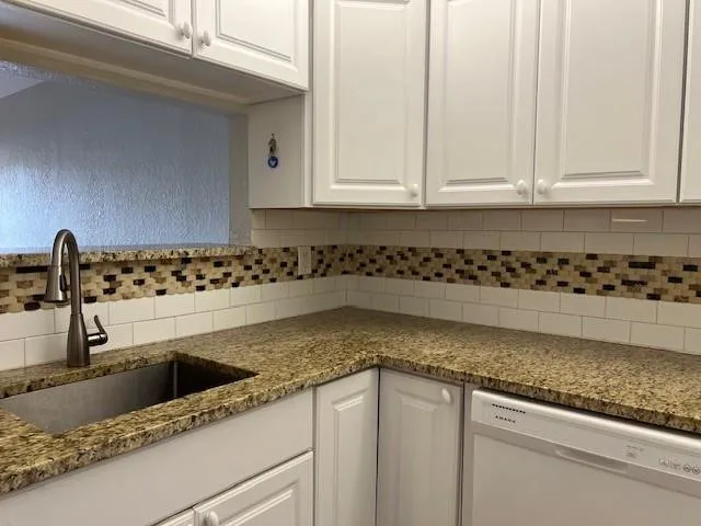 2-bedroom rental at 2588 RIVERSIDE Drive #2588, Coral Springs