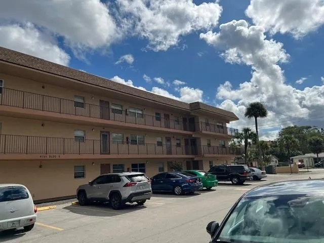 2-bedroom rental at 4191 NW 26TH Street #354, Lauderhill
