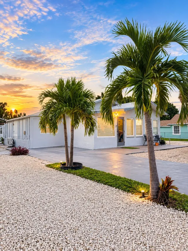 1-bedroom rental at 115 Walker Avenue, Greenacres
