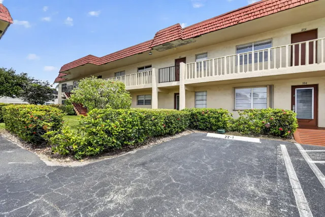 2-bedroom rental at 22 ABBEY Lane #101, Delray Beach
