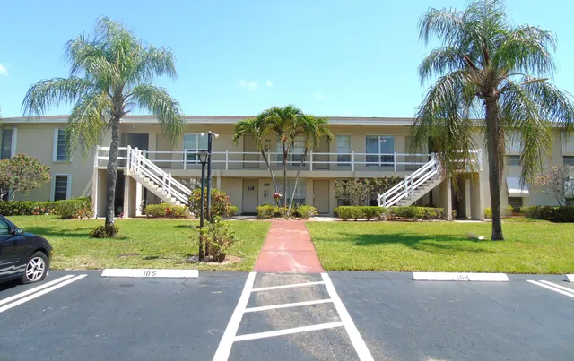 1-bedroom rental at 309 Circle Drive S #204, Boynton Beach
