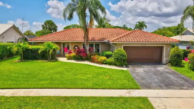 3-bedroom rental at 10305 Crosswind Road, Boca Raton