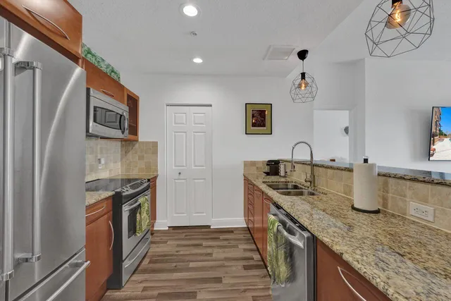 2-bedroom rental at 511 LUCERNE Avenue #613, Lake Worth Beach