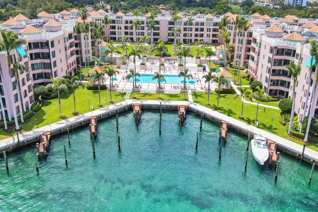 2-bedroom rental at 100 SE 5th Avenue #504, Boca Raton
