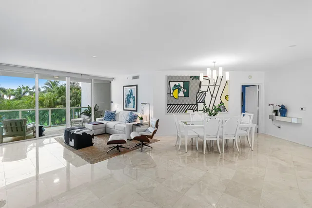 1-bedroom rental at 550 SE Mizner Boulevard #B309, Boca Raton