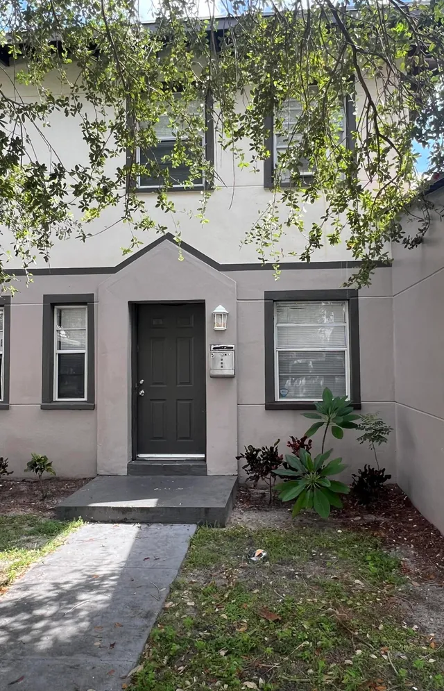 2-bedroom rental at 2722 Poinsettia Avenue, West Palm Beach