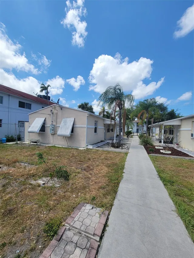 2-bedroom rental at 1822 JOHNSON Street, Hollywood