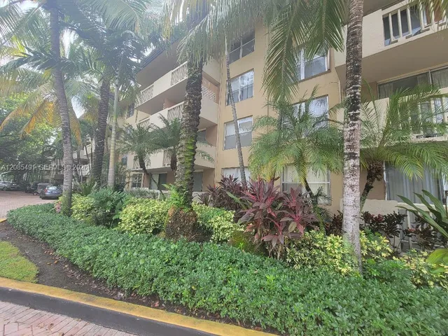 1-bedroom home at 1800 Sans Souci Boulevard #115, North Miami