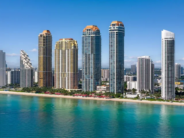 4-bedroom home at 17875 Collins Avenue #3406, Sunny Isles Beach