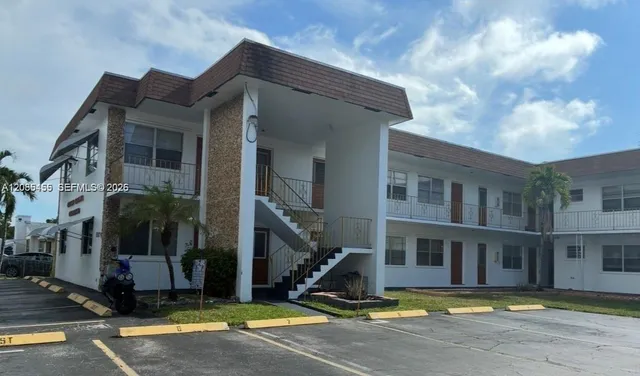 1-bedroom home at 1007 N 19th Avenue #19, Hollywood
