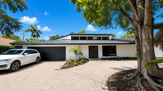 5-bedroom home at 2765 NE 35th Drive, Fort Lauderdale