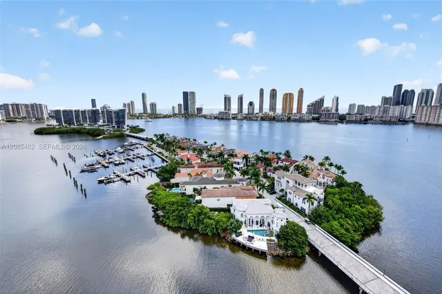 3-bedroom home at 6000 Island Boulevard #2104, Aventura