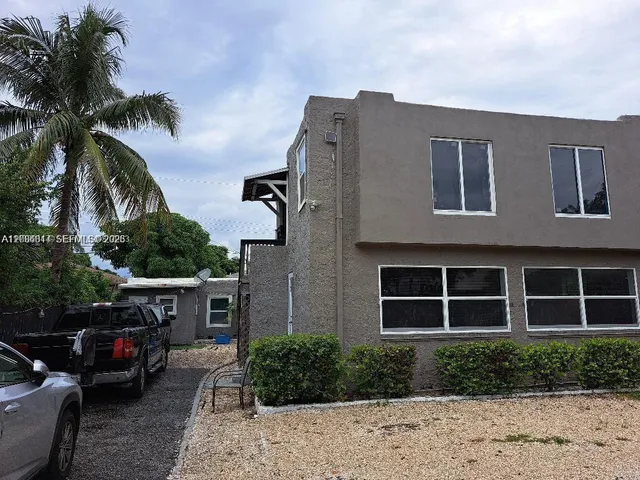 3-bedroom rental at 217 Southridge Road #Lower Unit, Delray Beach