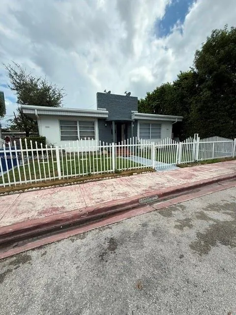 2-bedroom rental at 1995 Marseille Drive #8, Miami Beach