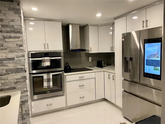 1-bedroom rental at 555 NE 15th Street #12J, Miami