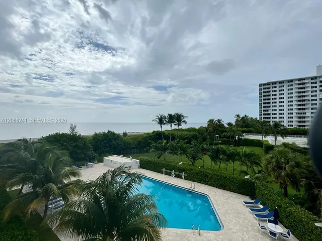 2-bedroom rental at 177 Ocean Lane Drive #405, Key Biscayne