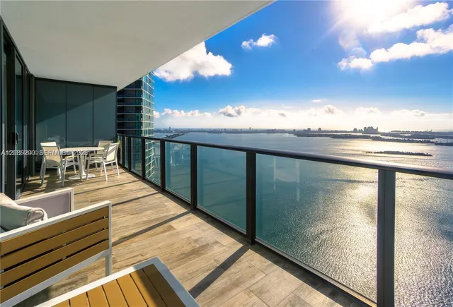 1-bedroom rental at 650 NE 32nd Street #4402, Miami