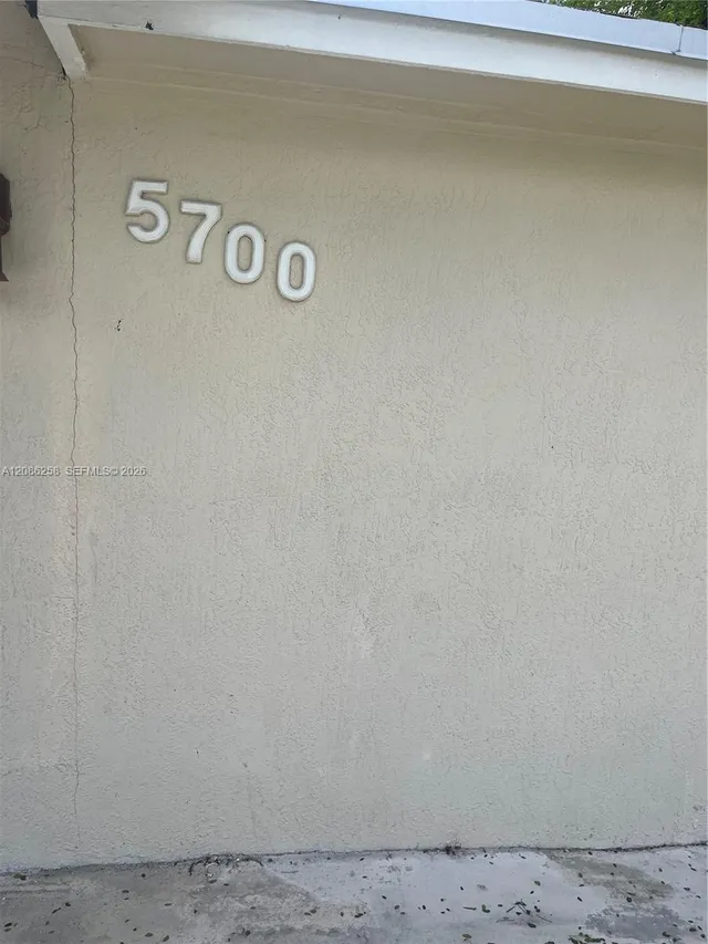 3-bedroom rental at 5700 SW 37th Court #5700, Davie