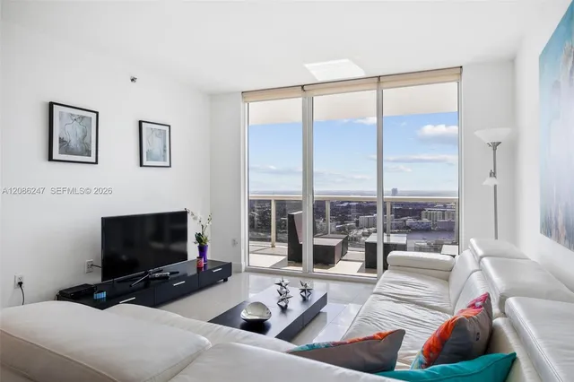 2-bedroom rental at 1800 S Ocean Drive #4006, Hallandale Beach
