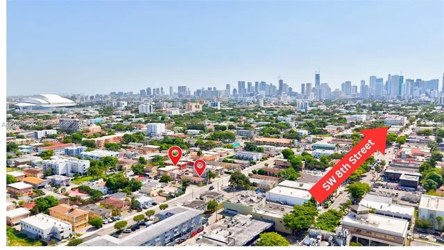 Commercial at 625 SW 18th Avenue, Miami